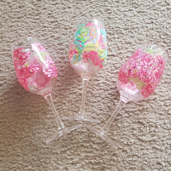 Lilly Pulitzer Accessories - Lilly Pulitzer Wine Glass Bundle